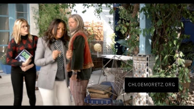 Click to view full size image
==============
Chloe_Moretz_Schools_an_Alien_Expert_2815529.jpg Chloe_Moretz_Schools_an_Alien_Expert_2815529.jpg