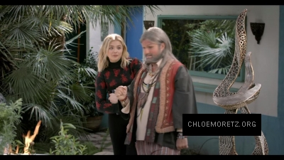Click to view full size image
==============
Chloe_Moretz_Schools_an_Alien_Expert_284329.jpg Chloe_Moretz_Schools_an_Alien_Expert_284329.jpg