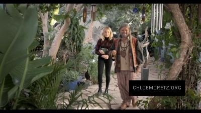 Click to view full size image
==============
Chloe_Moretz_Schools_an_Alien_Expert_284829.jpg Chloe_Moretz_Schools_an_Alien_Expert_284829.jpg