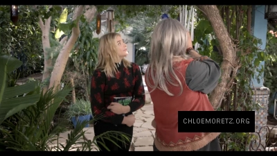 Click to view full size image
==============
Chloe_Moretz_Schools_an_Alien_Expert_285229.jpg Chloe_Moretz_Schools_an_Alien_Expert_285229.jpg