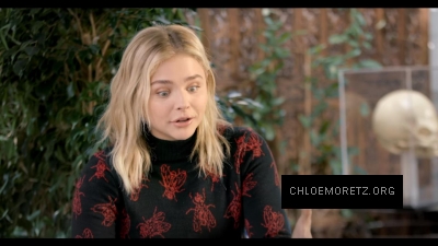 Click to view full size image
==============
Chloe_Moretz_Schools_an_Alien_Expert_287329.jpg Chloe_Moretz_Schools_an_Alien_Expert_287329.jpg