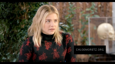 Click to view full size image
==============
Chloe_Moretz_Schools_an_Alien_Expert_288029.jpg Chloe_Moretz_Schools_an_Alien_Expert_288029.jpg