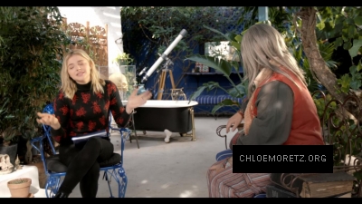 Click to view full size image
==============
Chloe_Moretz_Schools_an_Alien_Expert_289029.jpg Chloe_Moretz_Schools_an_Alien_Expert_289029.jpg