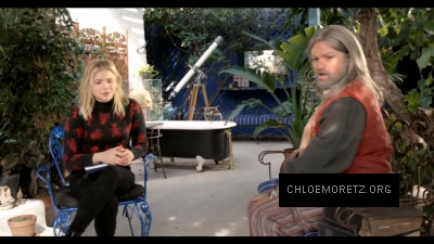 Click to view full size image
==============
Chloe_Moretz_Schools_an_Alien_Expert_289129.jpg Chloe_Moretz_Schools_an_Alien_Expert_289129.jpg