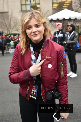 Click to view full size image
==============
Moretz_28229~0.jpg Moretz_28229~0.jpg