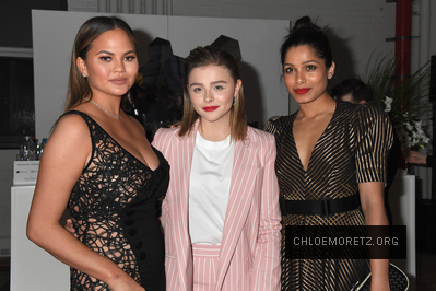 Click to view full size image
==============
chlo_281029~0.jpg chlo_281029~0.jpg