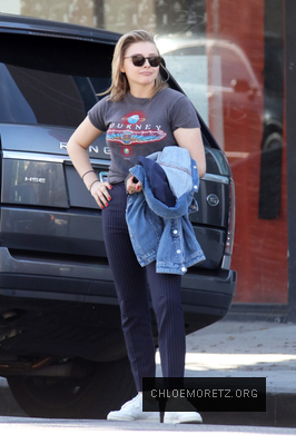Click to view full size image
==============
chlo_28229~2.jpg chlo_28229~2.jpg