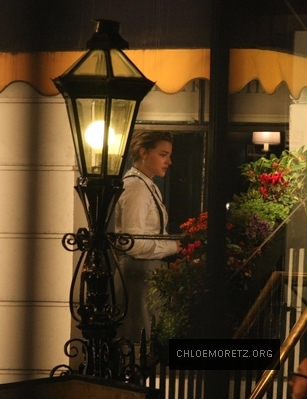 Click to view full size image
==============
chloe_281029~6.jpg chloe_281029~6.jpg