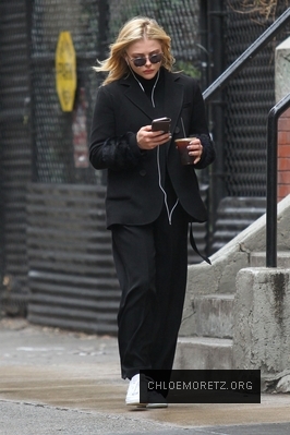 chloe_281129~31.jpg