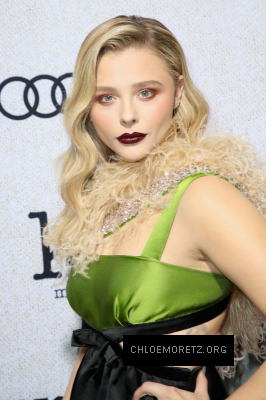 Click to view full size image
==============
chloe_28129.png chloe_28129.png