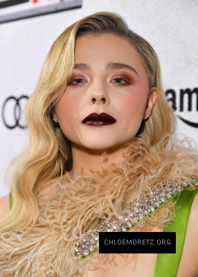 Click to view full size image
==============
chloe_28129~45.jpg chloe_28129~45.jpg