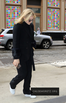 Click to view full size image
==============
chloe_2813029~0.jpg chloe_2813029~0.jpg