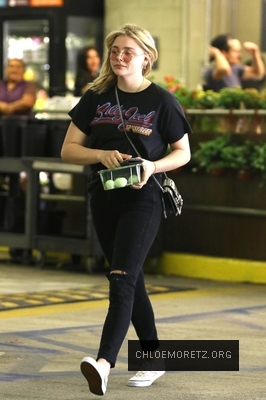 chloe_281429~23.jpg