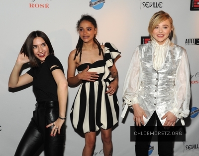 chloe_281629~26.jpg