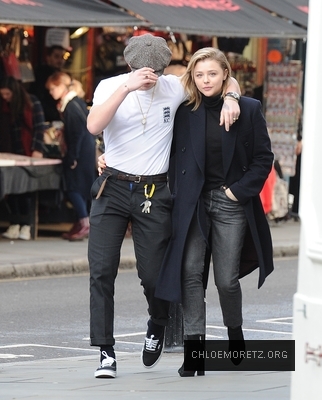 Click to view full size image
==============
chloe_28229~17.jpg chloe_28229~17.jpg