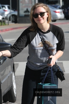 chloe_28229~18.jpg
