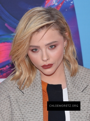 chloe_282329~25.jpg