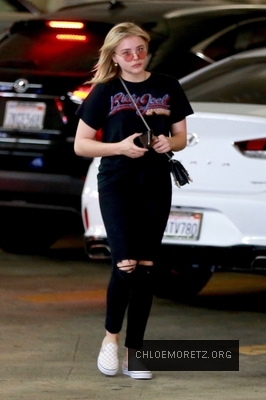 chloe_282429~15.jpg