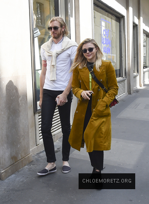 Click to view full size image
==============
chloe_282629~24.jpg chloe_282629~24.jpg