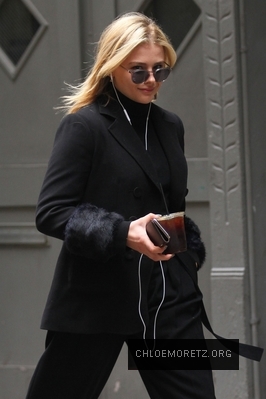 chloe_282729~16.jpg