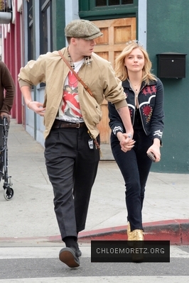 chloe_282829~11.jpg