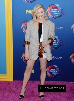chloe_283029~24.jpg