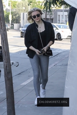 chloe_283329~12.jpg