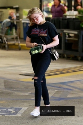 chloe_283429~13.jpg