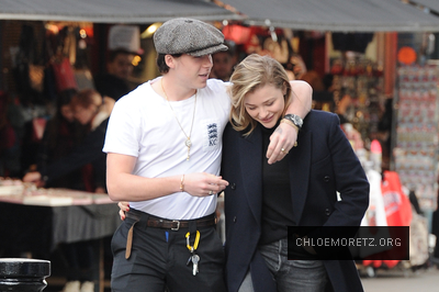 Click to view full size image
==============
chloe_283429~8.jpg chloe_283429~8.jpg