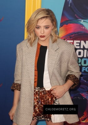 chloe_283729~20.jpg