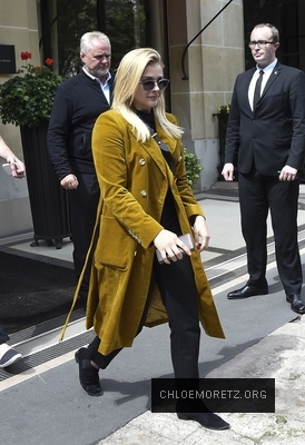 chloe_284229~16.jpg