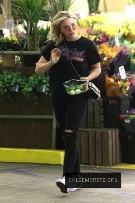 chloe_28429~30.jpg