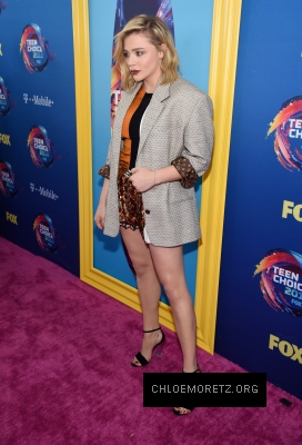 chloe_284429~15.jpg