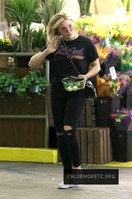 chloe_28529~30.jpg