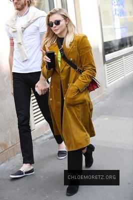 chloe_285929~9.jpg