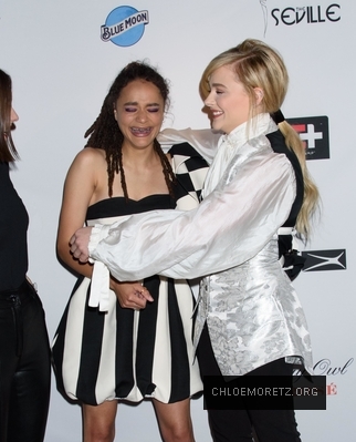 chloe_286229~6.jpg