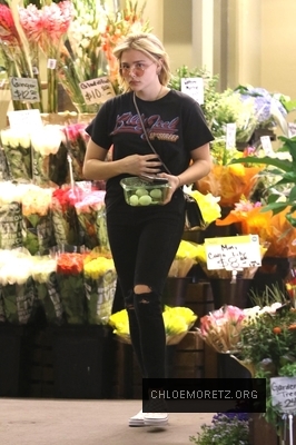 chloe_28729~29.jpg