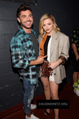 chloe_28729~44.jpg
