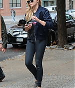 1445626186022_chloe_moretz_out_in_ny_16.jpg