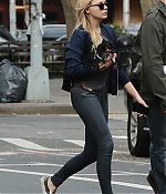 1445626273924_chloe_moretz_out_in_ny_23.jpg