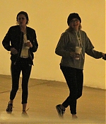 20170125_chloe_moretz_leaving_dinner_with_friends_28429.jpg