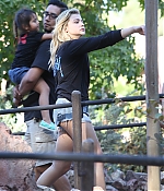 Filename=31~132.jpg
Filesize=3036KiB
Dimensions=2133x3200
Date added=Oct 04, 2016 31~132.jpg