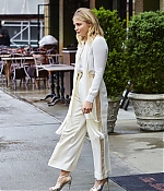 Chloe-Moretz--Leaving-her-Hotel-in-NYC--02-662x883.jpg