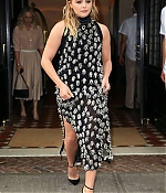 Chloe-Moretz--Leaving-her-hotel--11-662x993.jpg