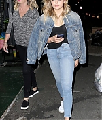 Chloe-Moretz-Leaving-Nobu-Restaurant--14-662x996.jpg