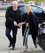 Chloe-Moretz-Out-in-Berlin--05-662x879.jpg