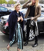 Chloe-Moretz-Out-in-Berlin--13-662x947.jpg