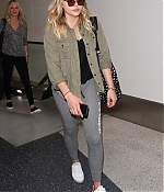 Chloe-Moretz-at-LAX-Airport--09-662x993.jpg