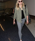 Chloe-Moretz-at-LAX-Airport--16-662x993.jpg
