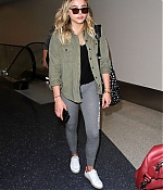 Chloe-Moretz-at-LAX-Airport--17-662x993.jpg